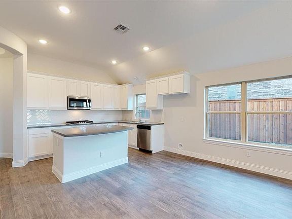2nd image of 1522 Temperance Way