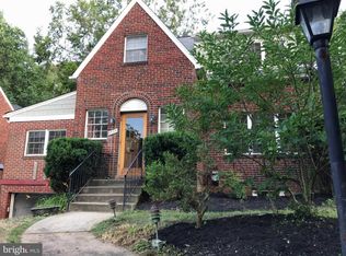 4504 18th St N, Arlington, VA 22207