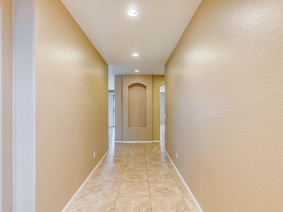 3rd image of 12605 W Hollyhock Dr