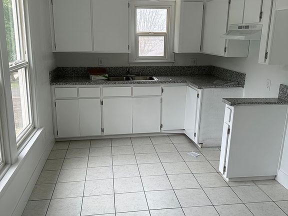 2nd image of 1601 21st Ave APT 5