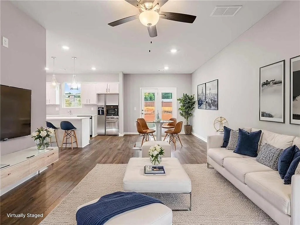 3 bed, 2.5 bath, 1703 sqft, $2,500 — Photo 4
