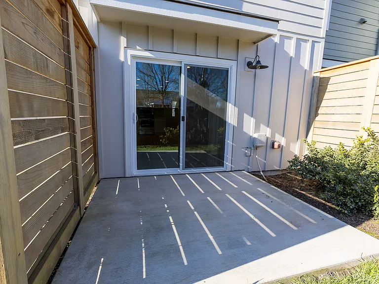 Waverly Townhomes — Photo 10