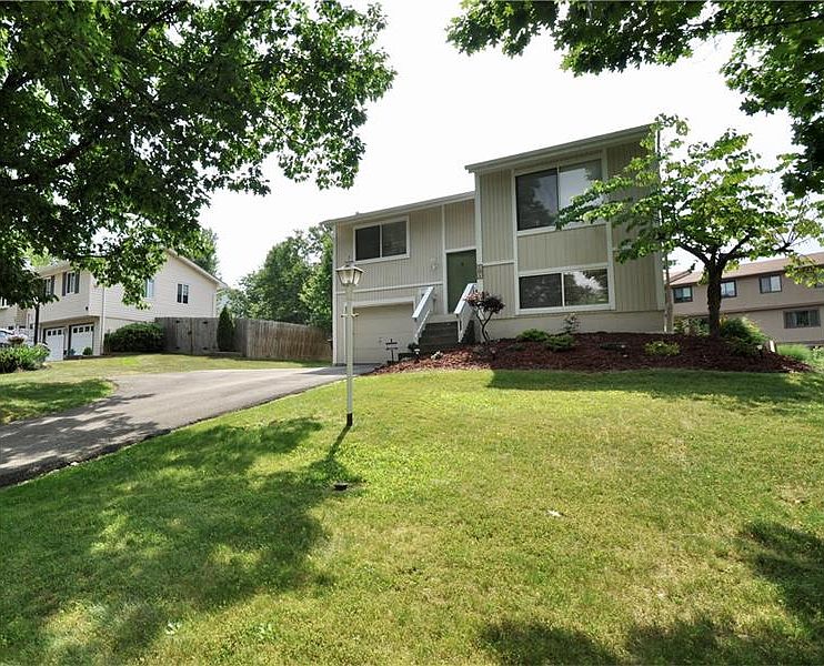 1st image of 204 Kirkwood Dr