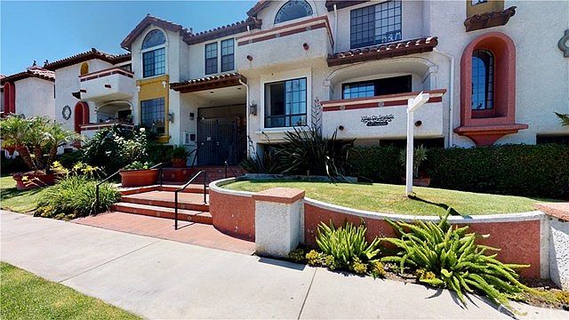1st image of 3271 Sawtelle Blvd APT 101