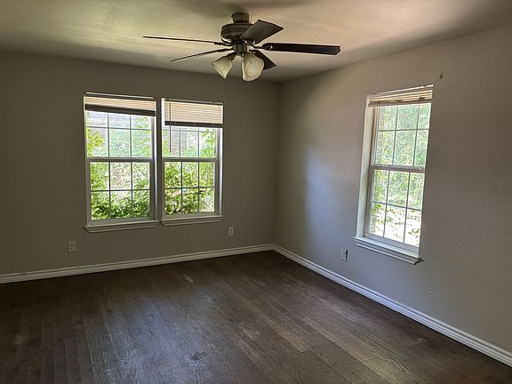 5th image of 1709 W Elm St