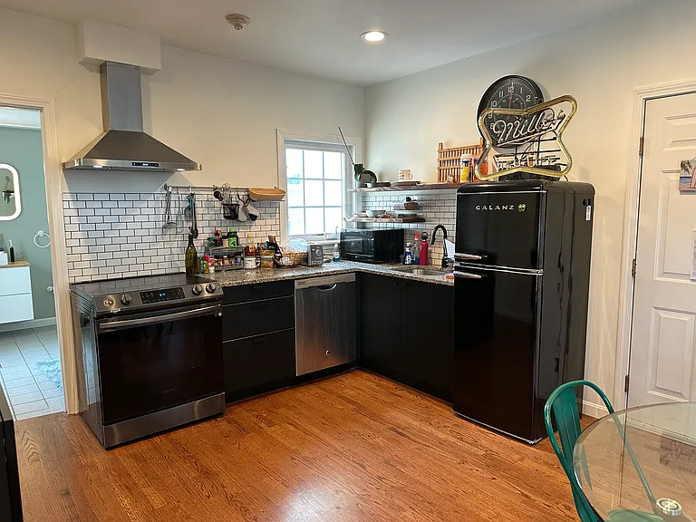 26 Cliff Ave #2 — Photo 6