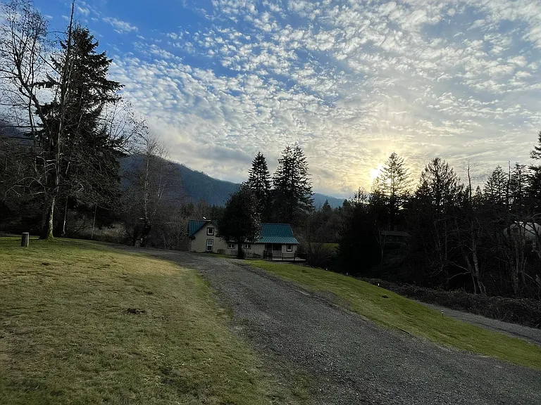 671 Butler Loop Rd — Photo 25