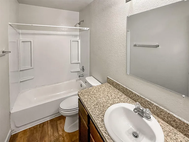 10535 Mills Rd #4B — Photo 23