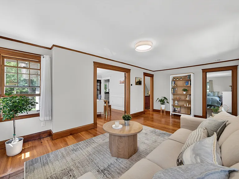 288 Auburndale Ave #2 — Photo 20