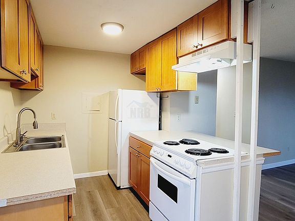 2nd image of 230 E 36th St APT C