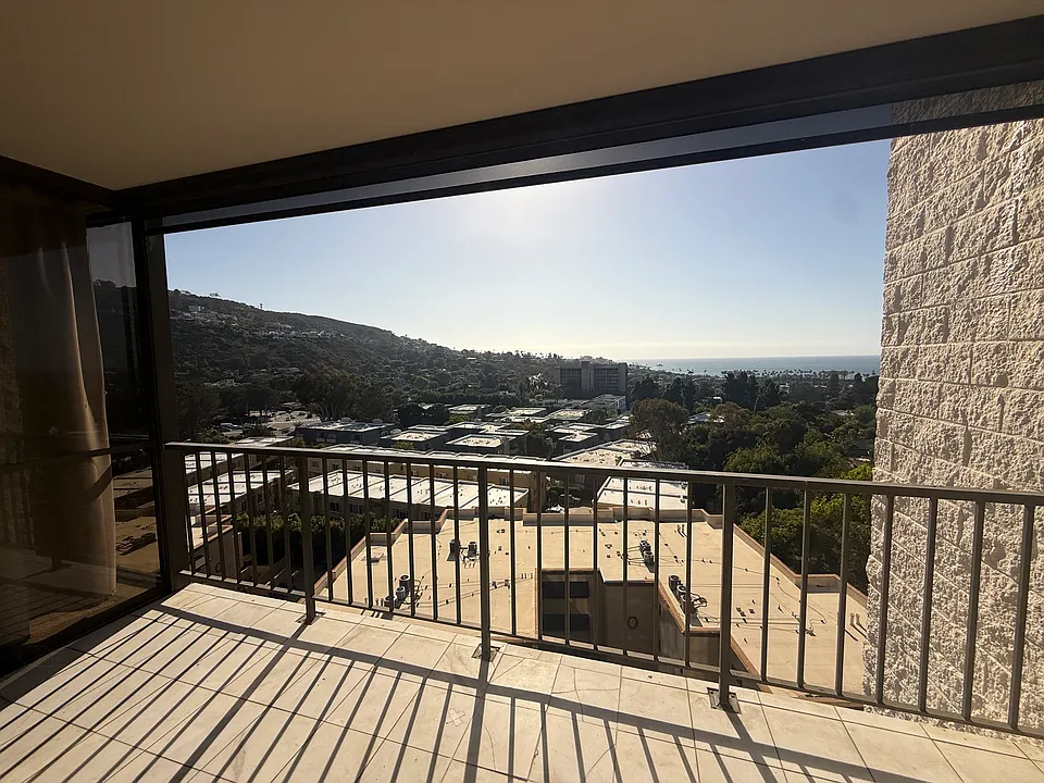 2500 Torrey Pines Rd #803