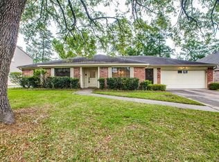 8122 12th Fairway Ln, Humble, TX 77346