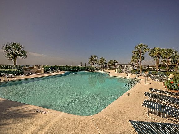 4th image of 10 N Forest Beach Dr Unit 2506