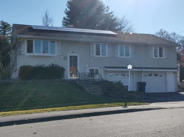 18 Nashoba Dr, Marlborough, MA 01752