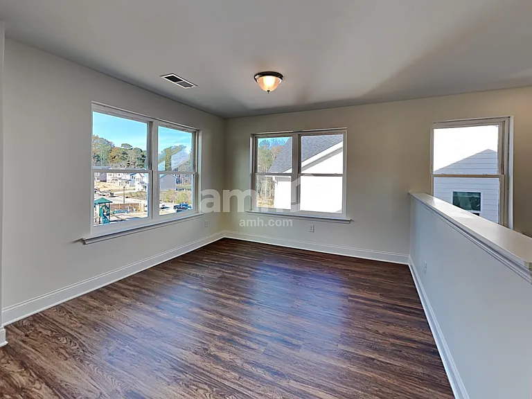 1330 Ashlyn Ct — Photo 6