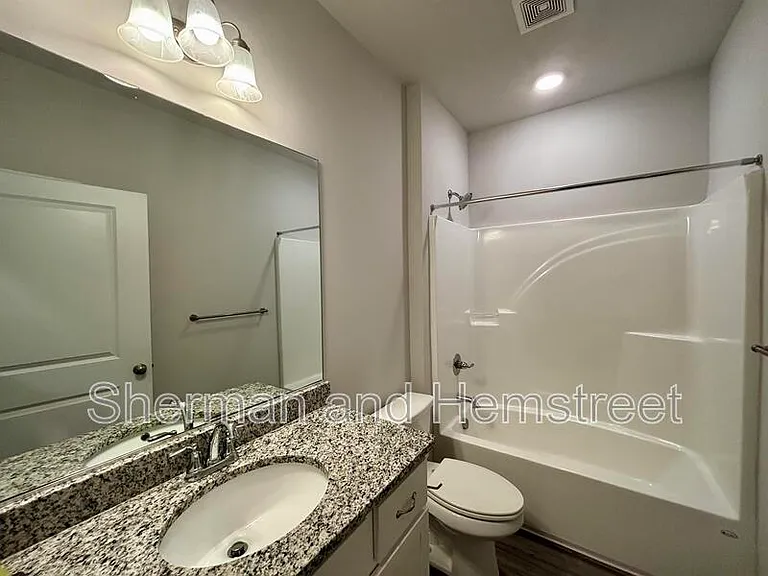 1101 Clareton Dr — Photo 13