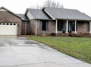 1413 Mayfield Dr, Cookeville, TN 38501