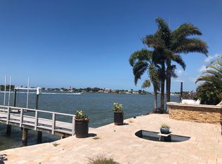 4597 Clearwater Harbor Dr N, Largo, FL 33770