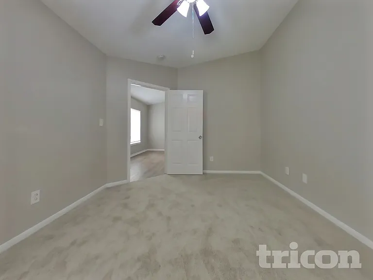 3135 Kelling St — Photo 7