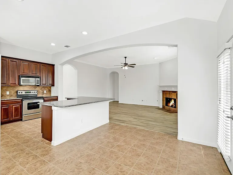 19227 Countryhills Ct — Photo 19