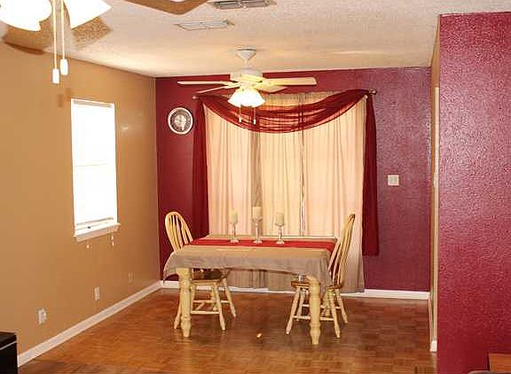 5th image of 108 Tuck St
