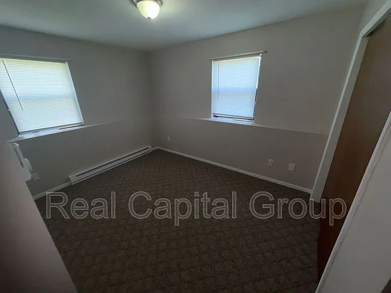 422 Spring St #1 — Photo 15