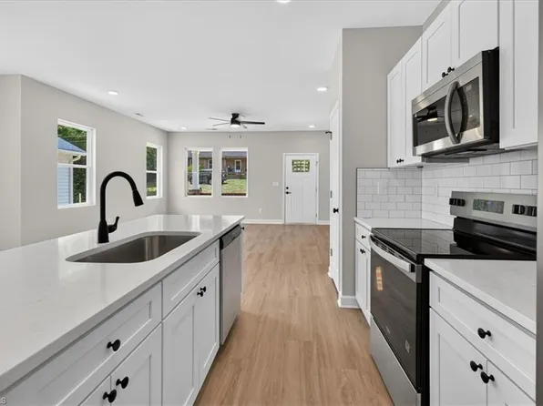 1034 Grady St, Salisbury, NC 28144