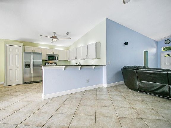 4th image of 286 Woodbury Pines Cir