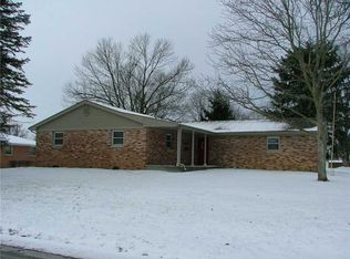 3929 Lantern Ln, Columbus, IN 47203