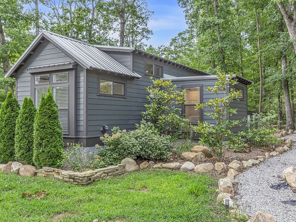 1st image of 238 Mountain Laurel Ln