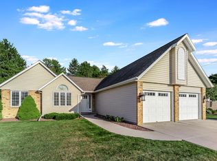 1909 Sharon Ln, Manitowoc, WI 54220