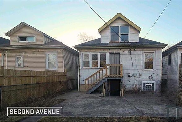 2nd image of 9209 S Blackstone Ave