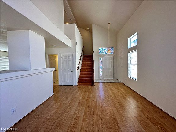 3rd image of 8274 Fame Ave #0
