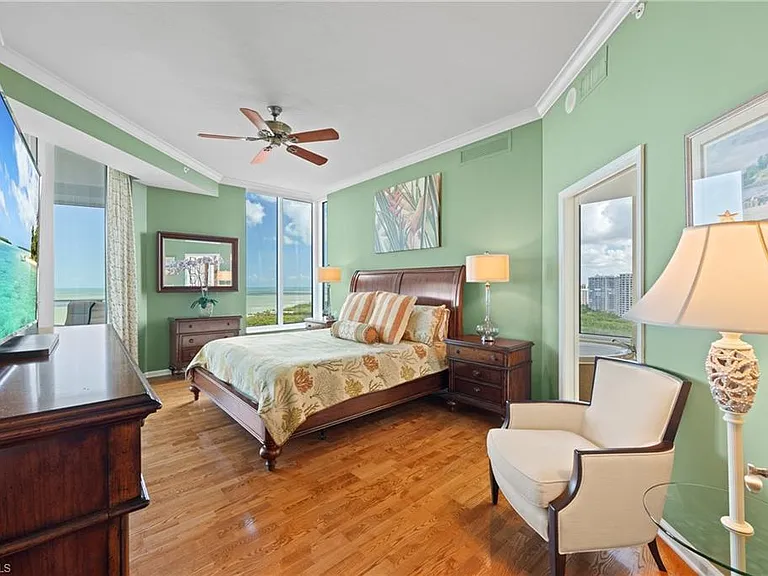 60 Seagate Dr #105 — Photo 16