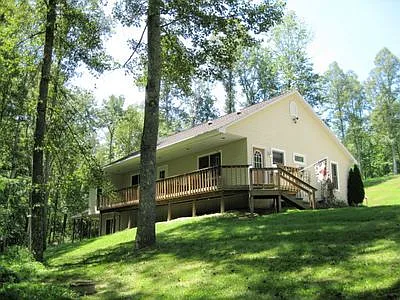 6833 Locust Ln photo 1