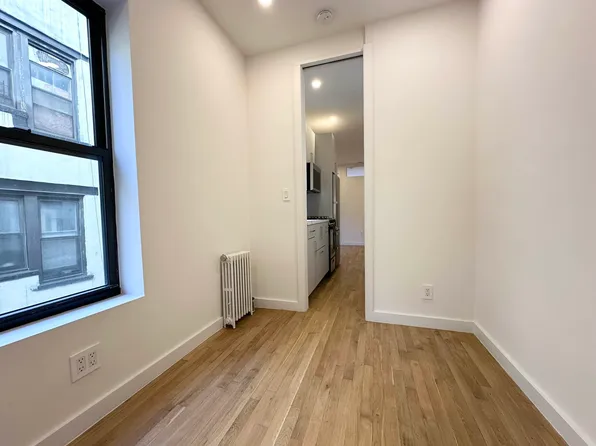 200 Mott Street image 9 of 11