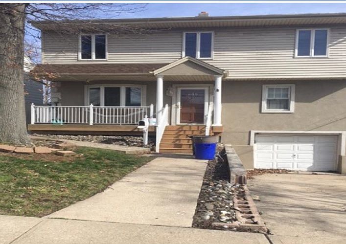 2nd image of 639 Kingsland Ave