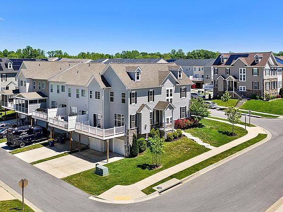 4th image of 41302 Margrove Cir