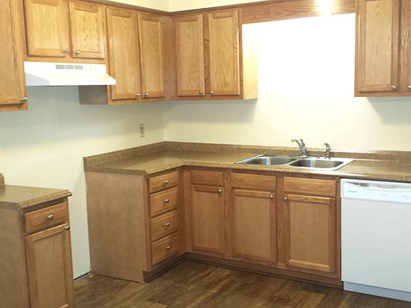 4th image of 516 Greenfield Ln #1