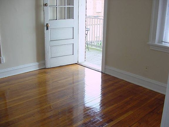 4th image of 2734 W Grace St APT 5