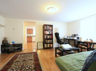124 Pine St, Cambridge, MA 02139
