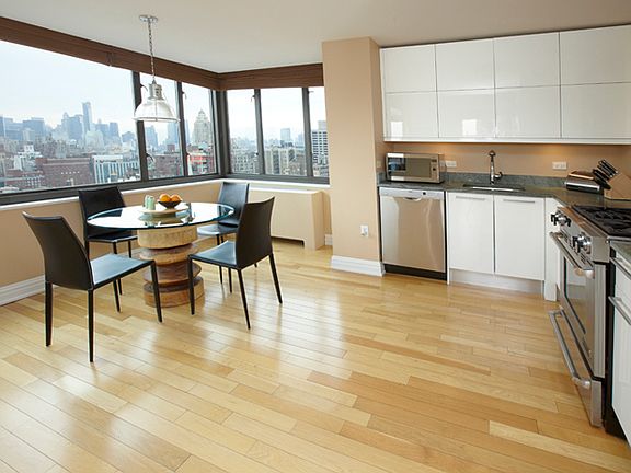 5th image of 1438 3rd Ave APT 25E