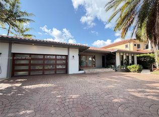3200 NE 165th St, North Miami Beach, FL 33160