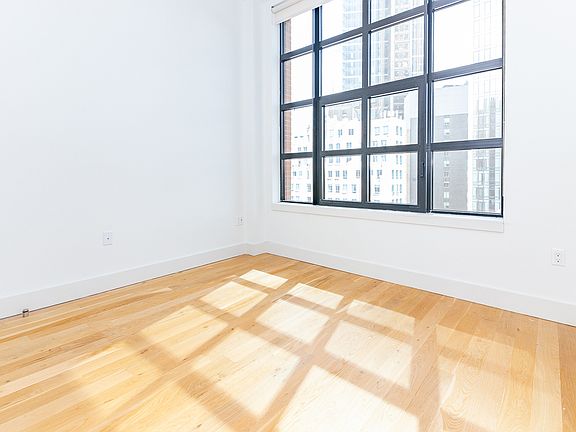 3rd image of 41-21 28th St #40