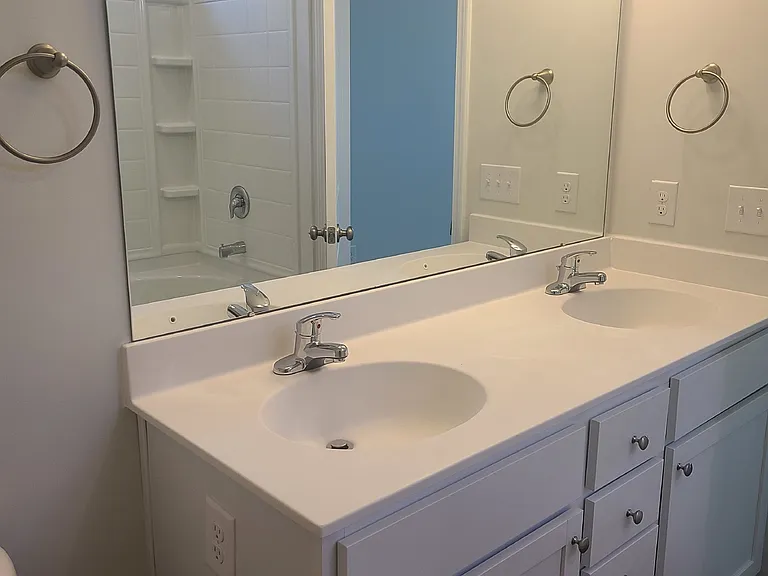 78 Sullivan Cir — Photo 9