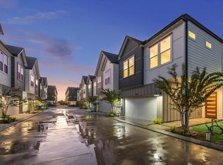 1914 Luna Woods Ln, Houston, TX 77055