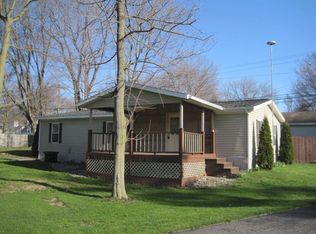 315 E South St, Albion, IN 46701