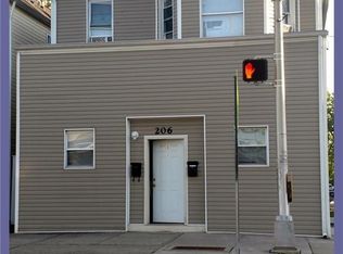 206 Sandford St, New Brunswick, NJ 08901