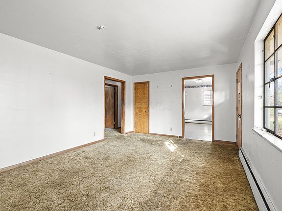 5th image of 55 Linden Ave