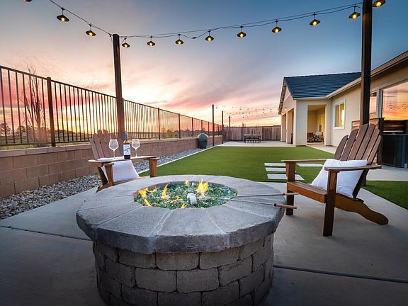 2nd image of 1048 Beaver Pond Loop